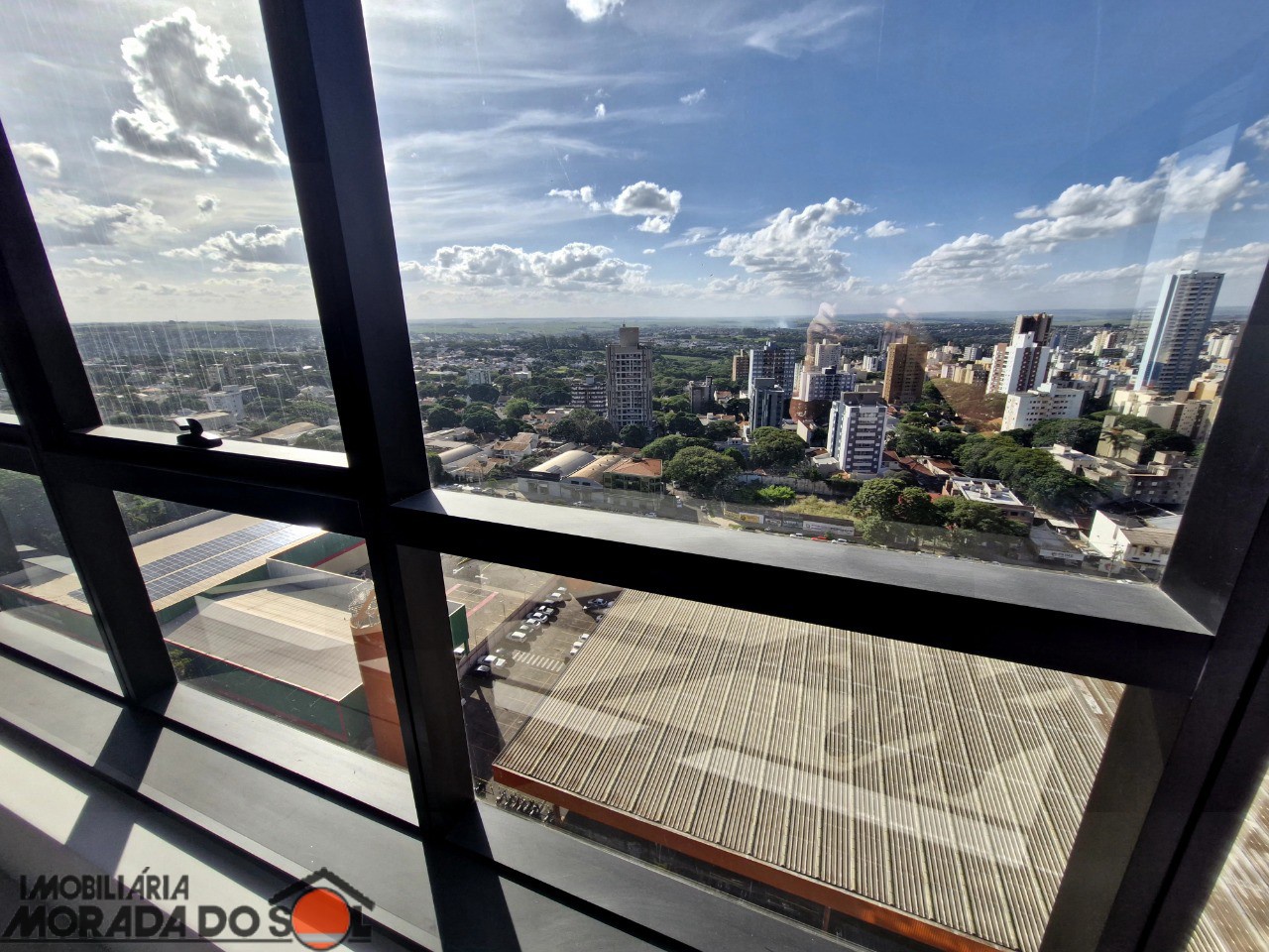 Sala Comercial para locação no bairro Zona Armazém de Maringá - Foto 8