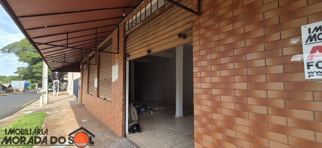 Salão para locacao no Vila Morangueira em Maringá com 150m² por R$ 1.300,00