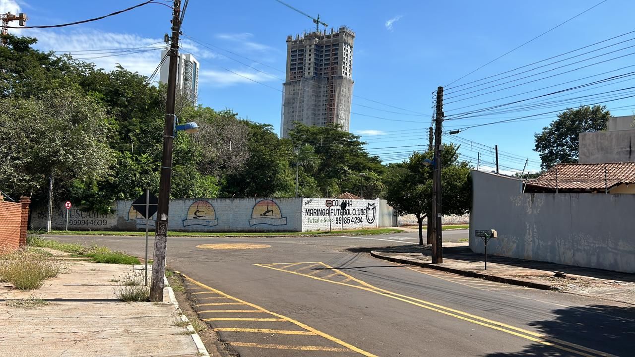 Terreno para venda no bairro Zona 08 de Maringá - Foto 8
