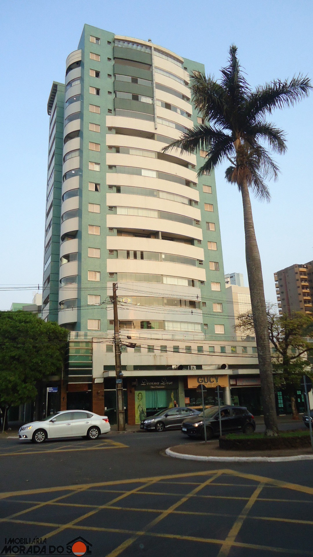 Apartamento à venda em Zona 07, Maringá — Portal Chave Fácil