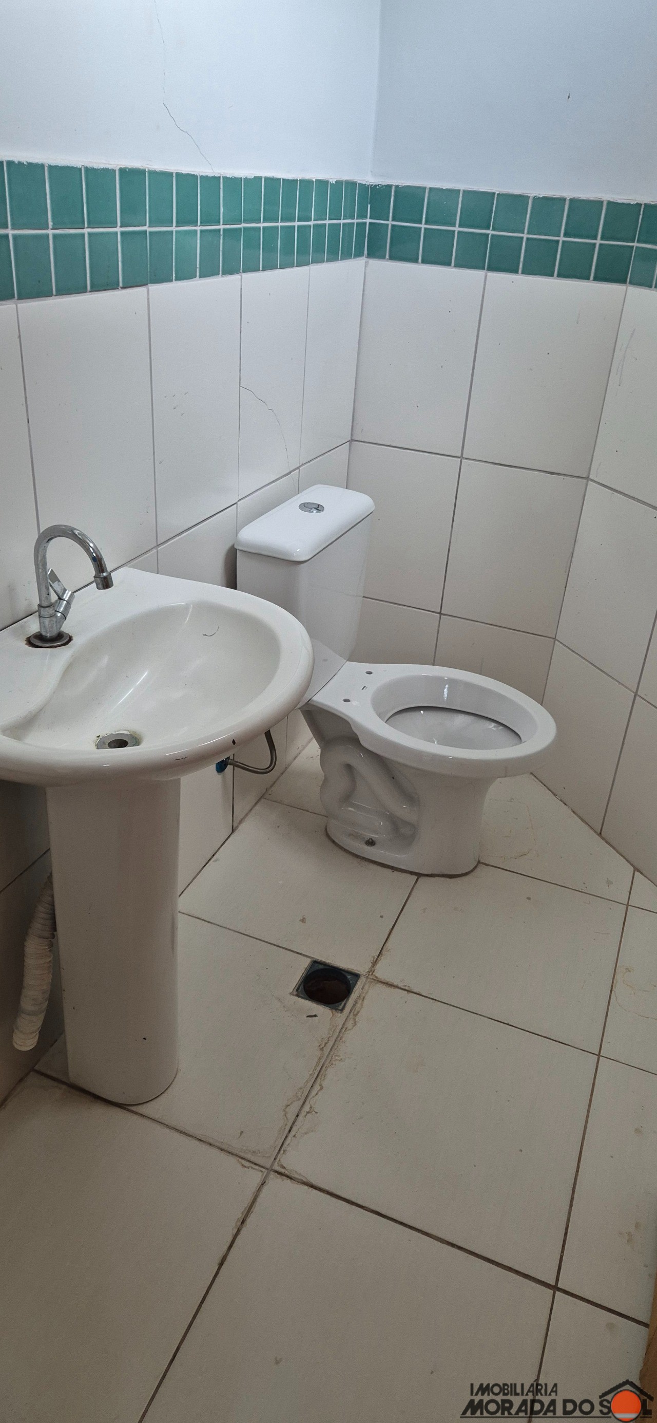 Sala/Conjunto Comercial para alugar em Zona 07, Maringá — Portal Chave Fácil