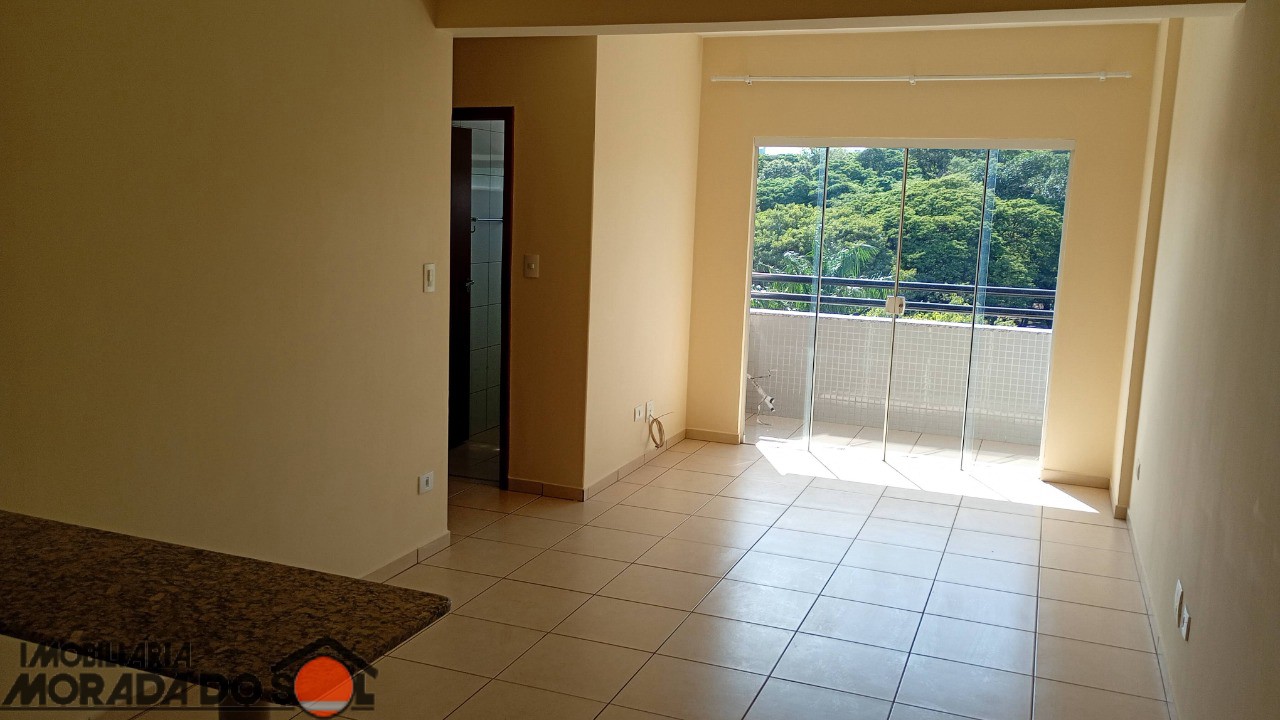 Apartamento para locacao no Zona 07 em Maringá com 70m² por R$ 1.790,00