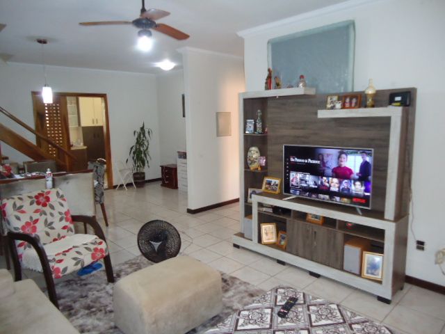 Casa Residencial para venda no bairro Jardim Rebouças de Maringá - Foto 6
