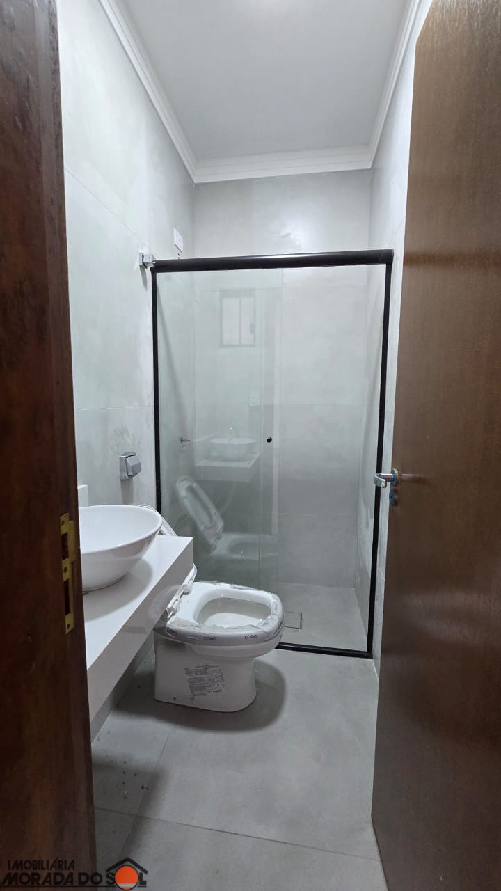 Sobrado para venda no bairro Jardim Imperial de Maringá - Foto 6