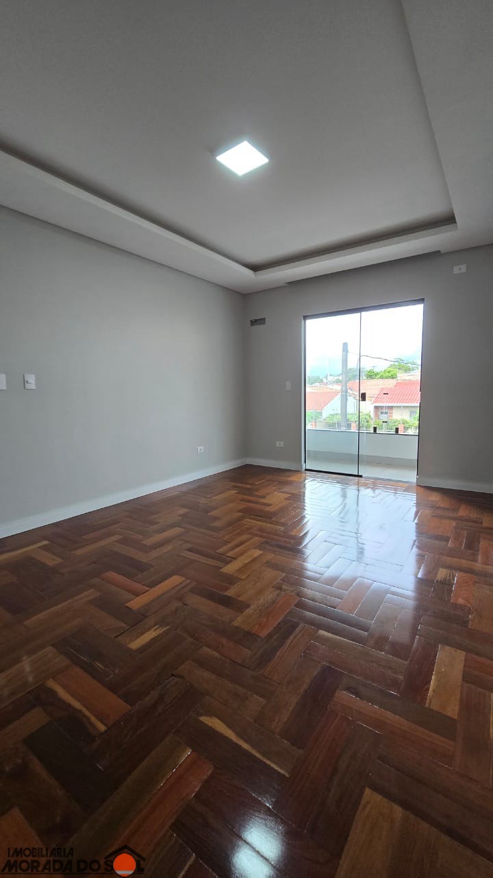 Sobrado para venda no bairro Jardim Imperial de Maringá - Foto 17