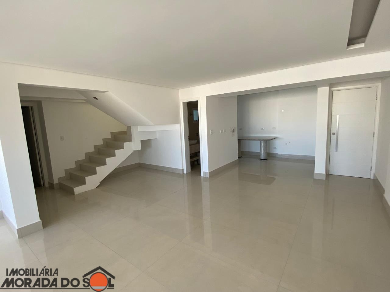 Apartamento Duplex para venda no bairro Zona 07 de Maringá - Foto 7