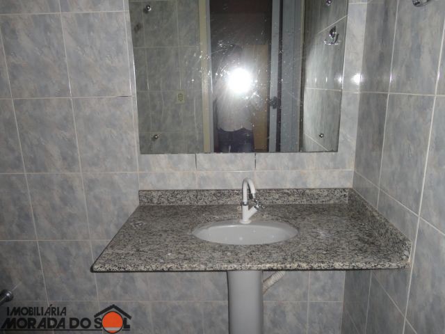 Casa Residencial para venda no bairro Jardim Copacabana de Maringá - Foto 7