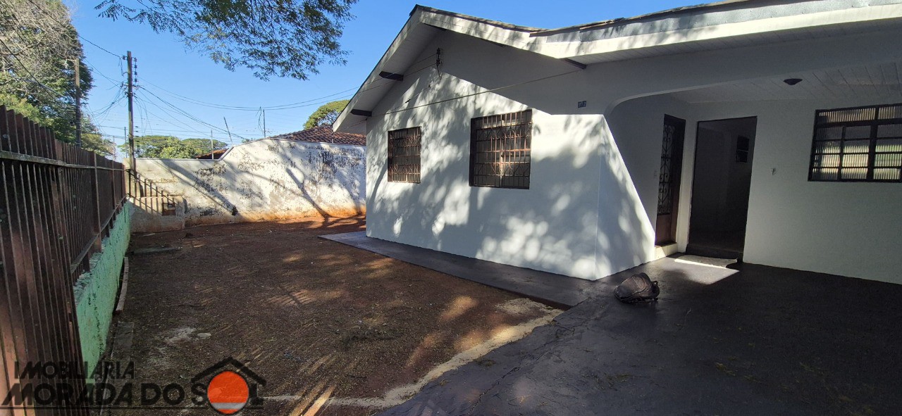 Casa Residencial para locacao no Conjunto Residencial Parigot de Sou em Maringá com 94m² por R$ 1.300,00