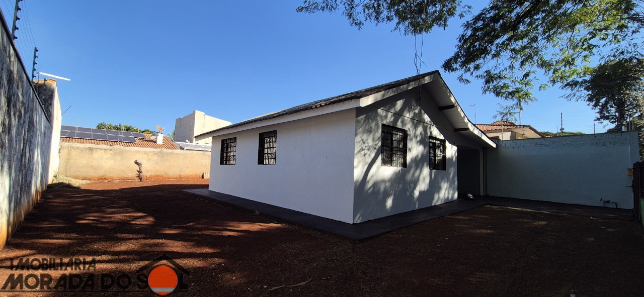 Casa Residencial para locacao no Conjunto Residencial Parigot de Sou em Maringá com 94m² por R$ 1.300,00
