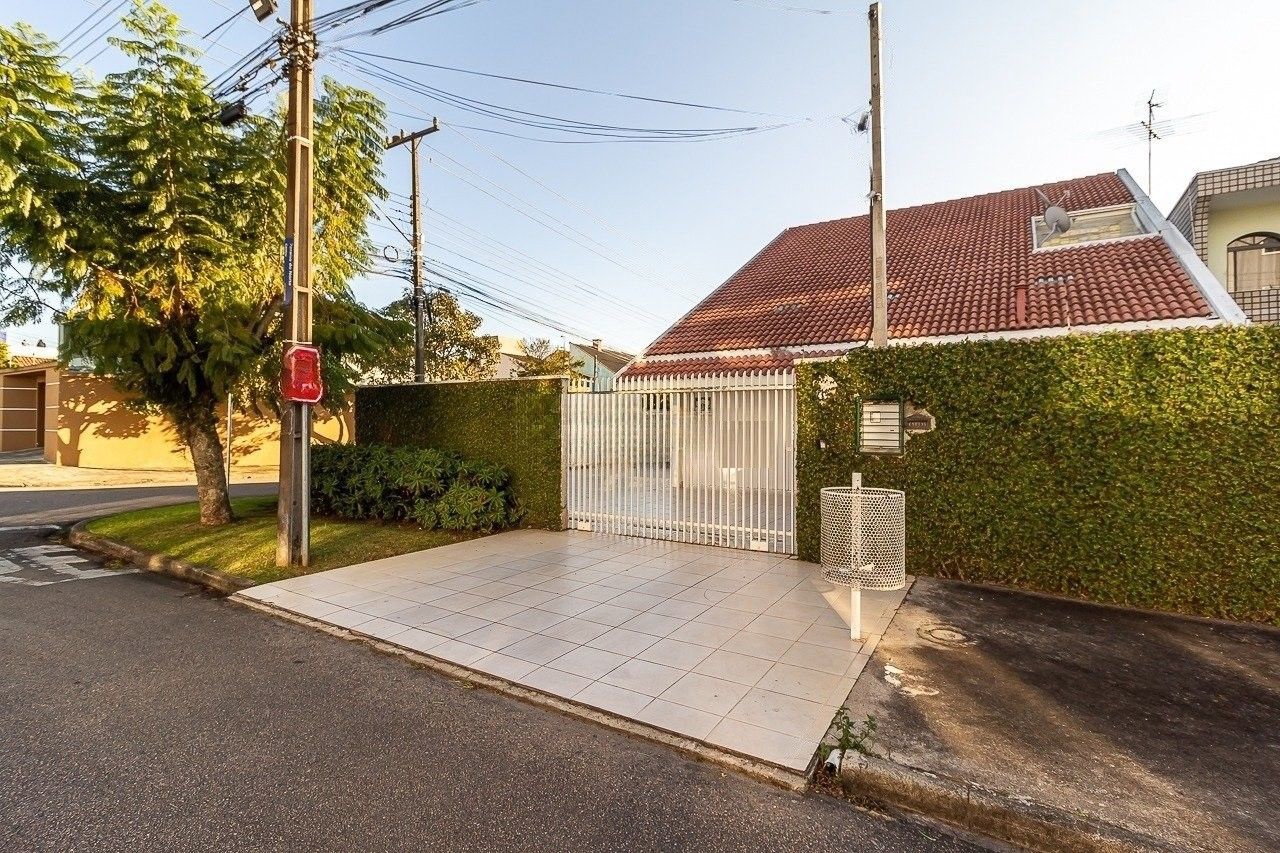 Casa à venda em Centro, Pinhais — Portal Chave Fácil