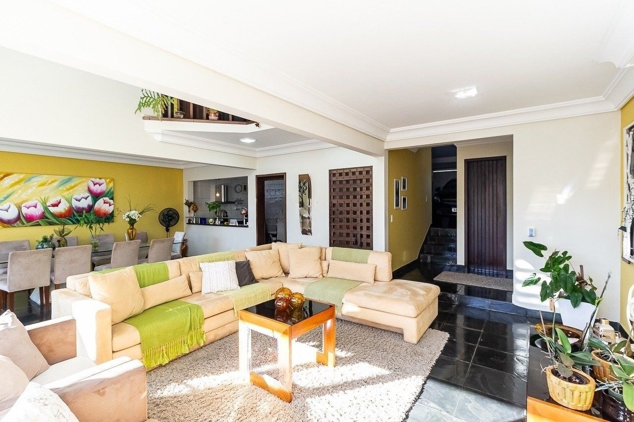 Casa à venda em Centro, Pinhais — Portal Chave Fácil