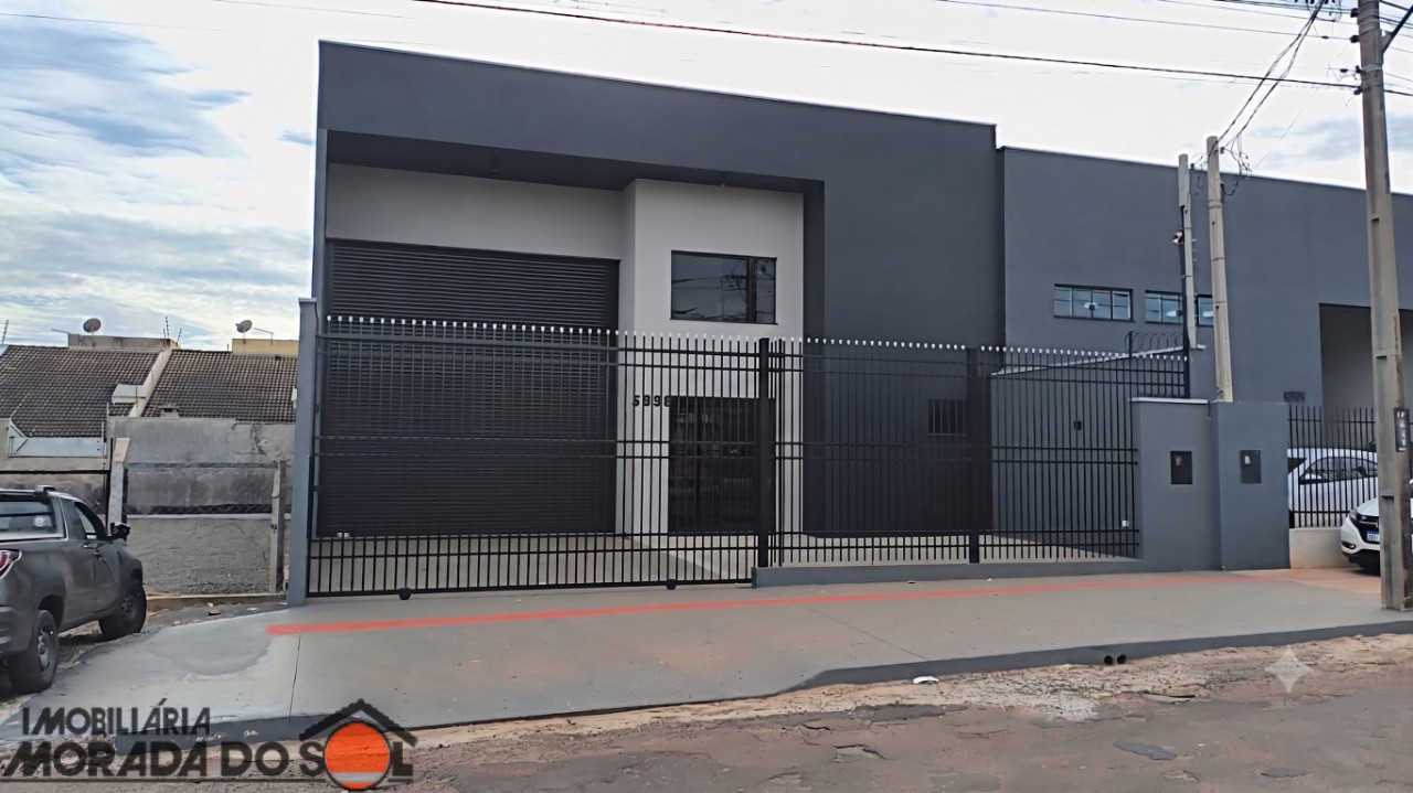 Galpão Comercial para locacao no Loteamento Grajaú em Maringá com 240m² por R$ 5.000,00