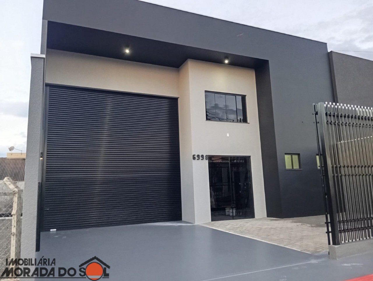 Galpão Comercial para locacao no Loteamento Grajaú em Maringá com 240m² por R$ 5.000,00
