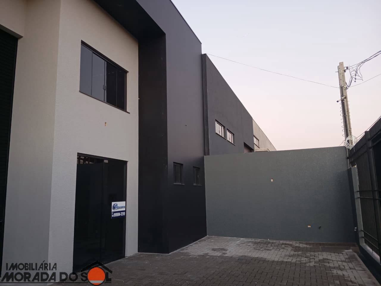 Galpão Comercial para locacao no Loteamento Grajaú em Maringá com 240m² por R$ 5.000,00