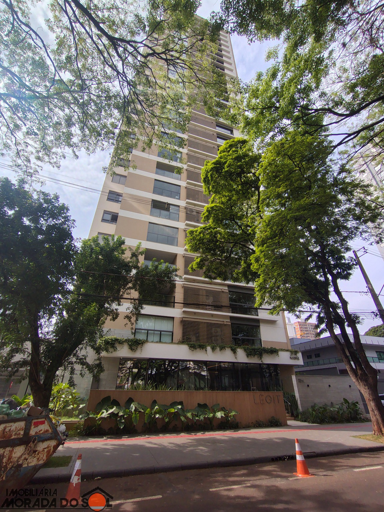 Apartamento para locacao no Zona 03 em Maringá com 0m² por R$ 7.500,00