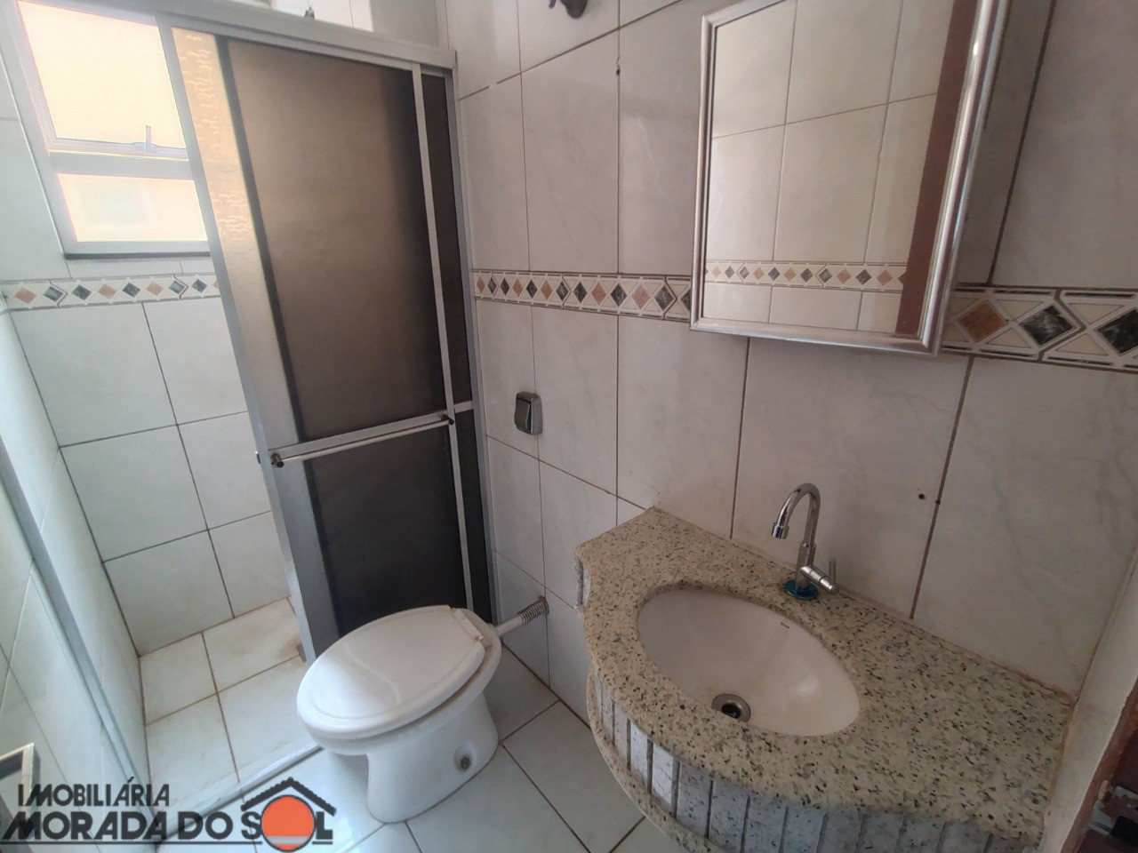 Apartamento para locação no bairro Conjunto Habitacional Lea Leal de Maringá - Foto 10