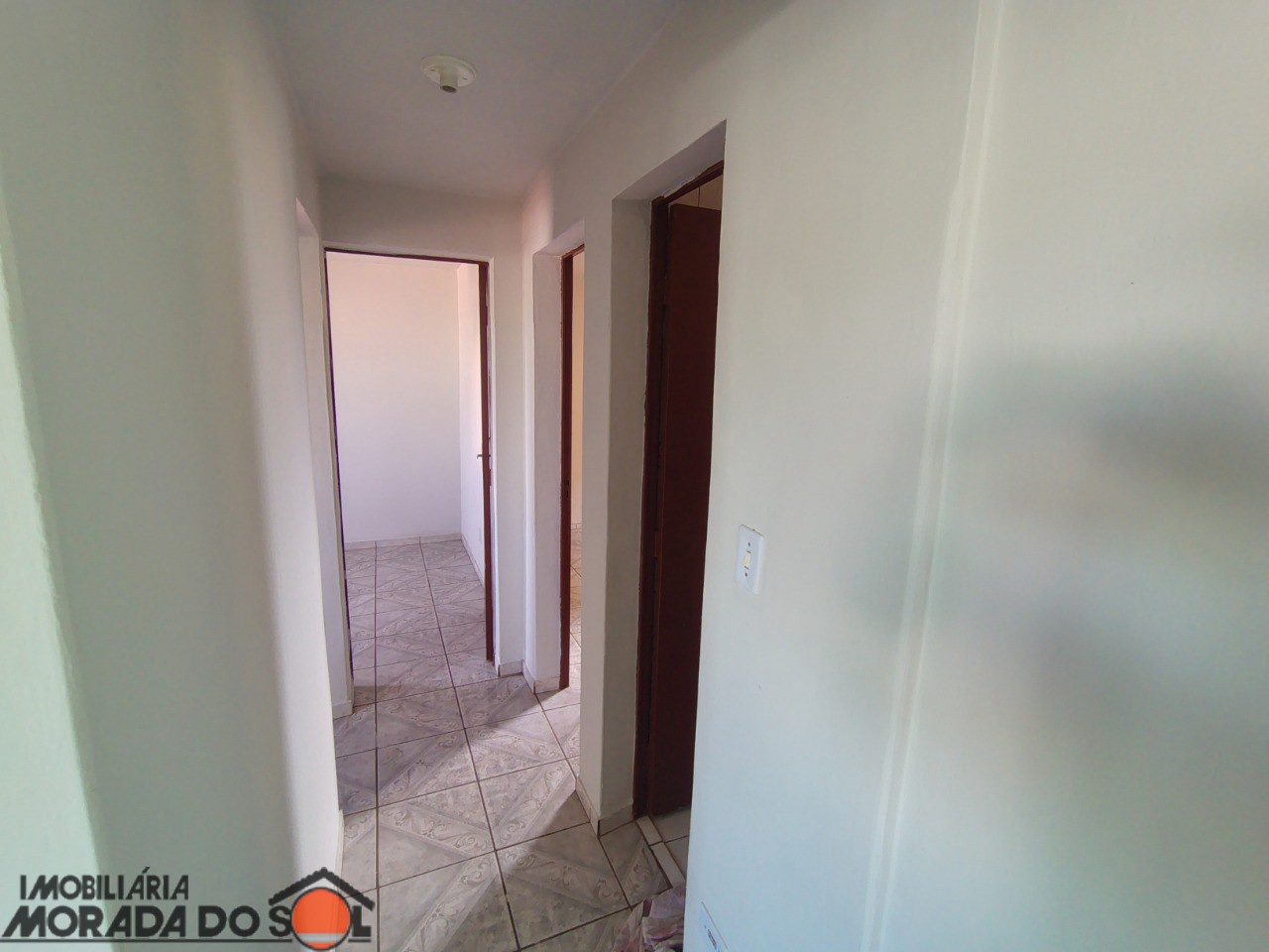 Apartamento para locação no bairro Conjunto Habitacional Lea Leal de Maringá - Foto 13