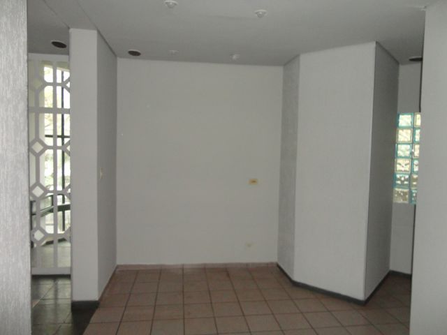 Sala Comercial para locação no bairro Zona 04 de Maringá - Foto 4