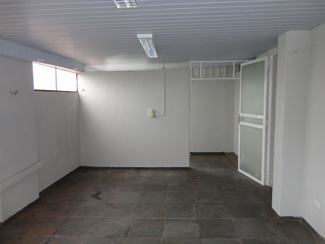 Sala Comercial para locação no bairro Zona 04 de Maringá - Foto 9