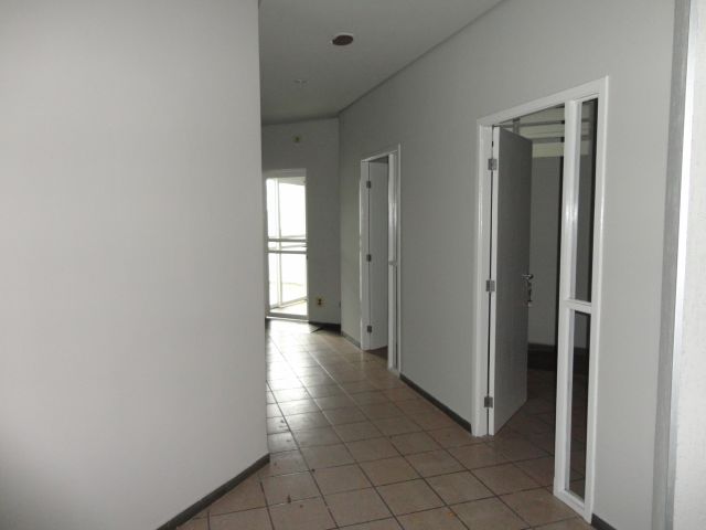 Sala Comercial para locação no bairro Zona 04 de Maringá - Foto 11