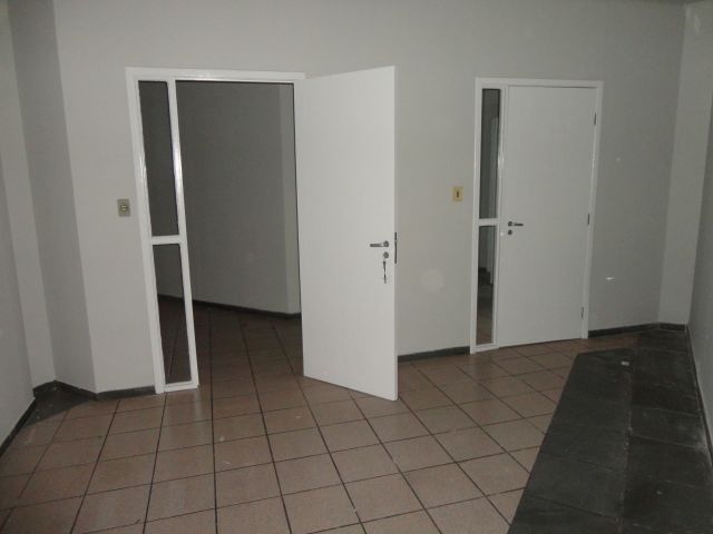 Sala Comercial para locação no bairro Zona 04 de Maringá - Foto 13