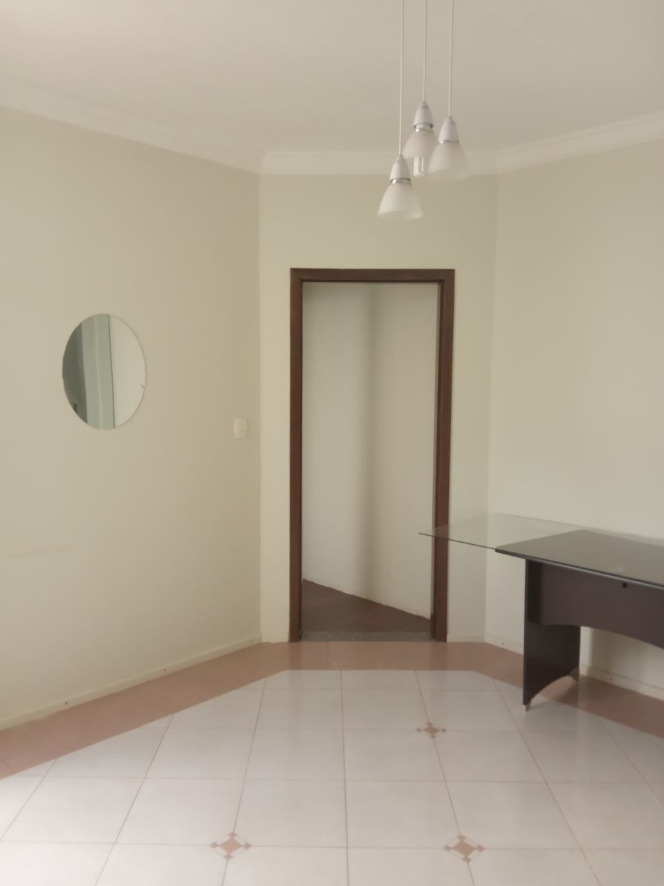 Sala Comercial para locacao no Zona 04 em Maringá com 100m² por R$ 3.500,00
