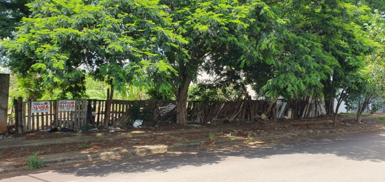 Terreno para locacao no Portal das Torres em Maringá com 1.024,6m² por R$ 700,00