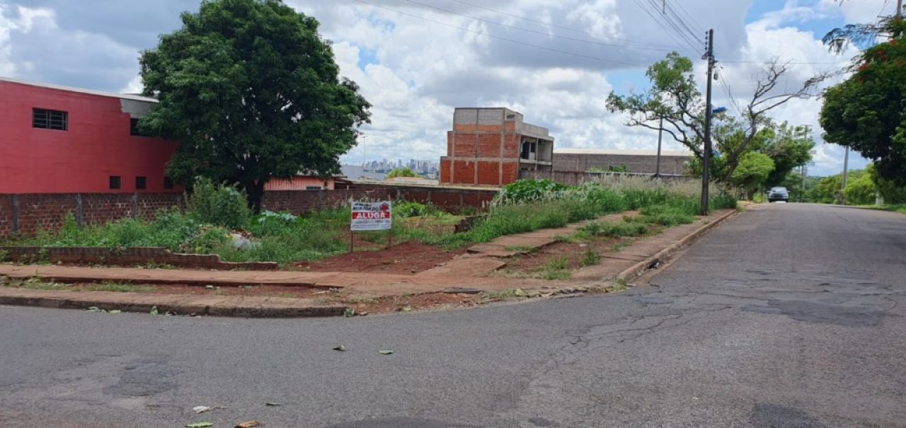 Terreno para locacao no Jardim Olímpico em Maringá com 434m² por R$ 500,00