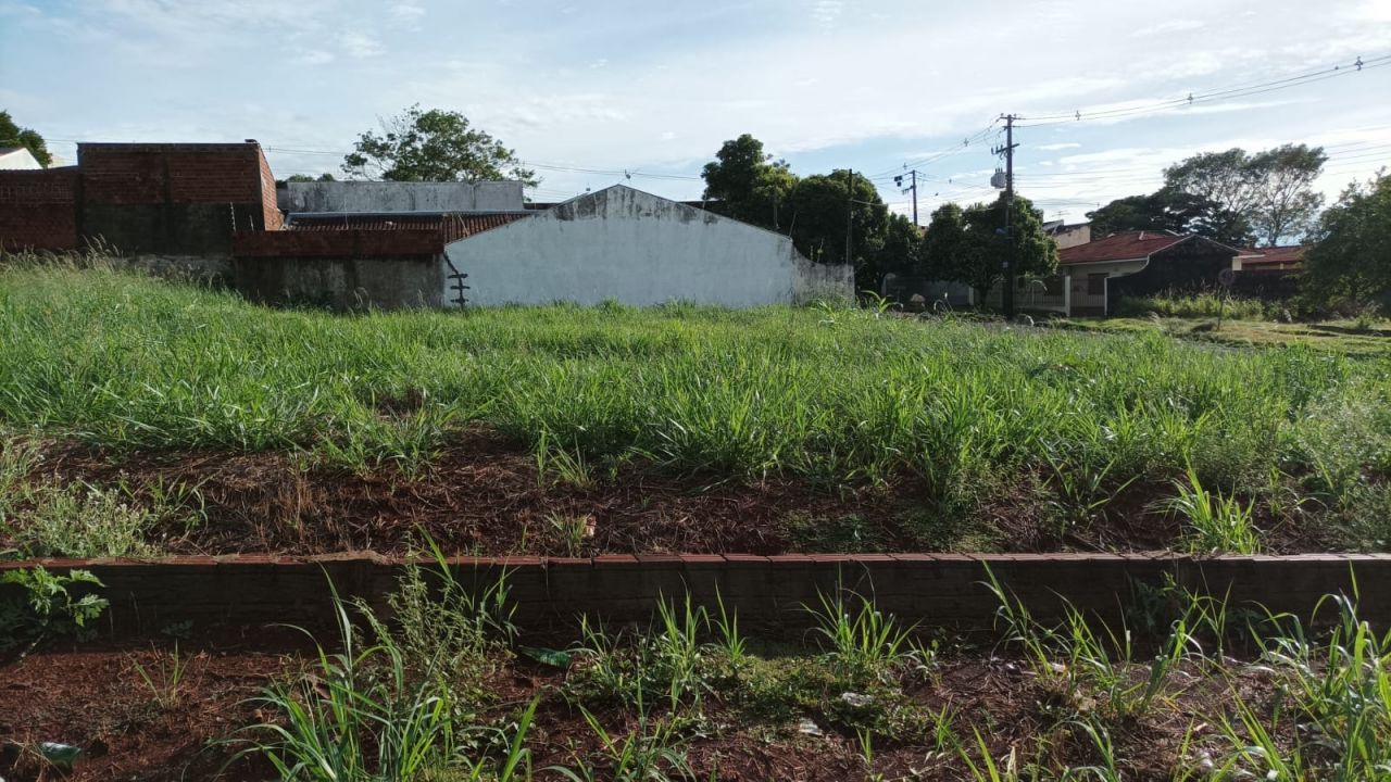 Terreno para locacao no Parque Industrial 200 em Maringá com 610m² por R$ 600,00