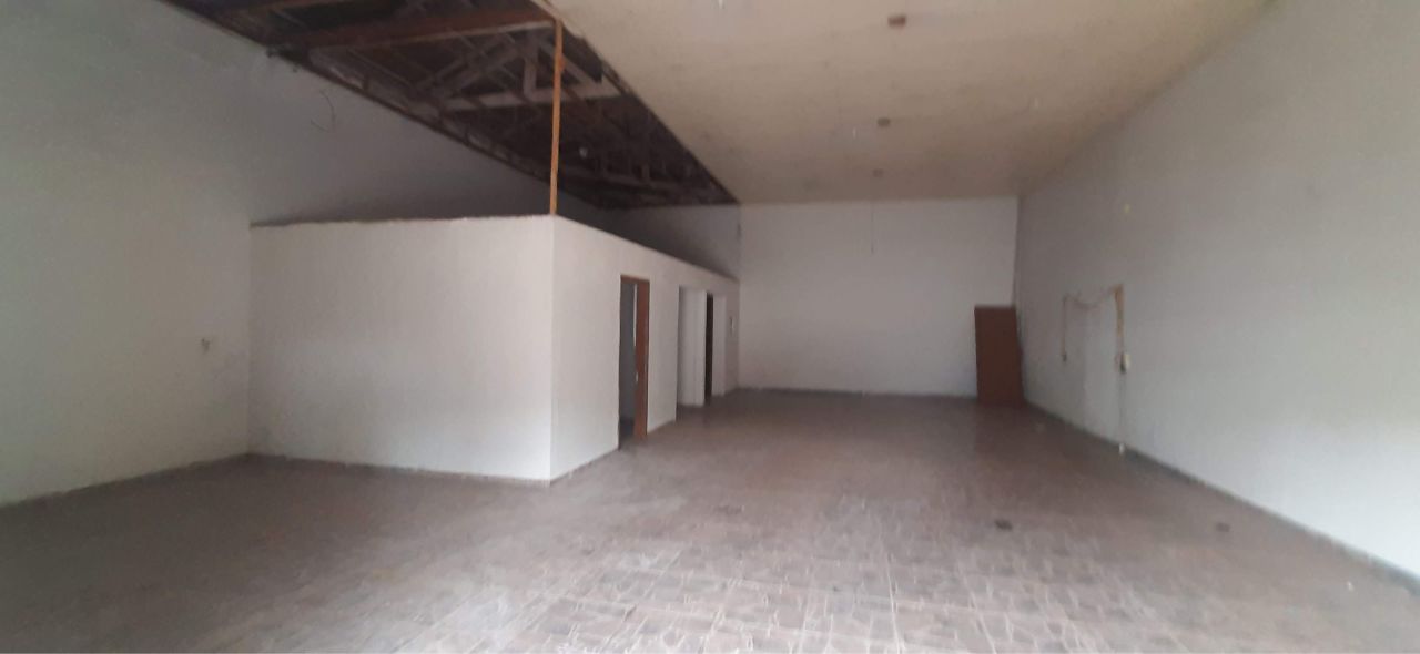 Salão para locacao no Zona 05 em Maringá com 140m² por R$ 3.000,00