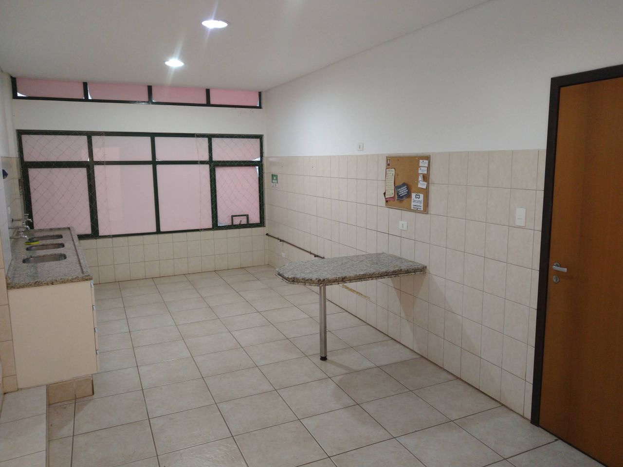Sala Comercial para locação no bairro Zona 04 de Maringá - Foto 10