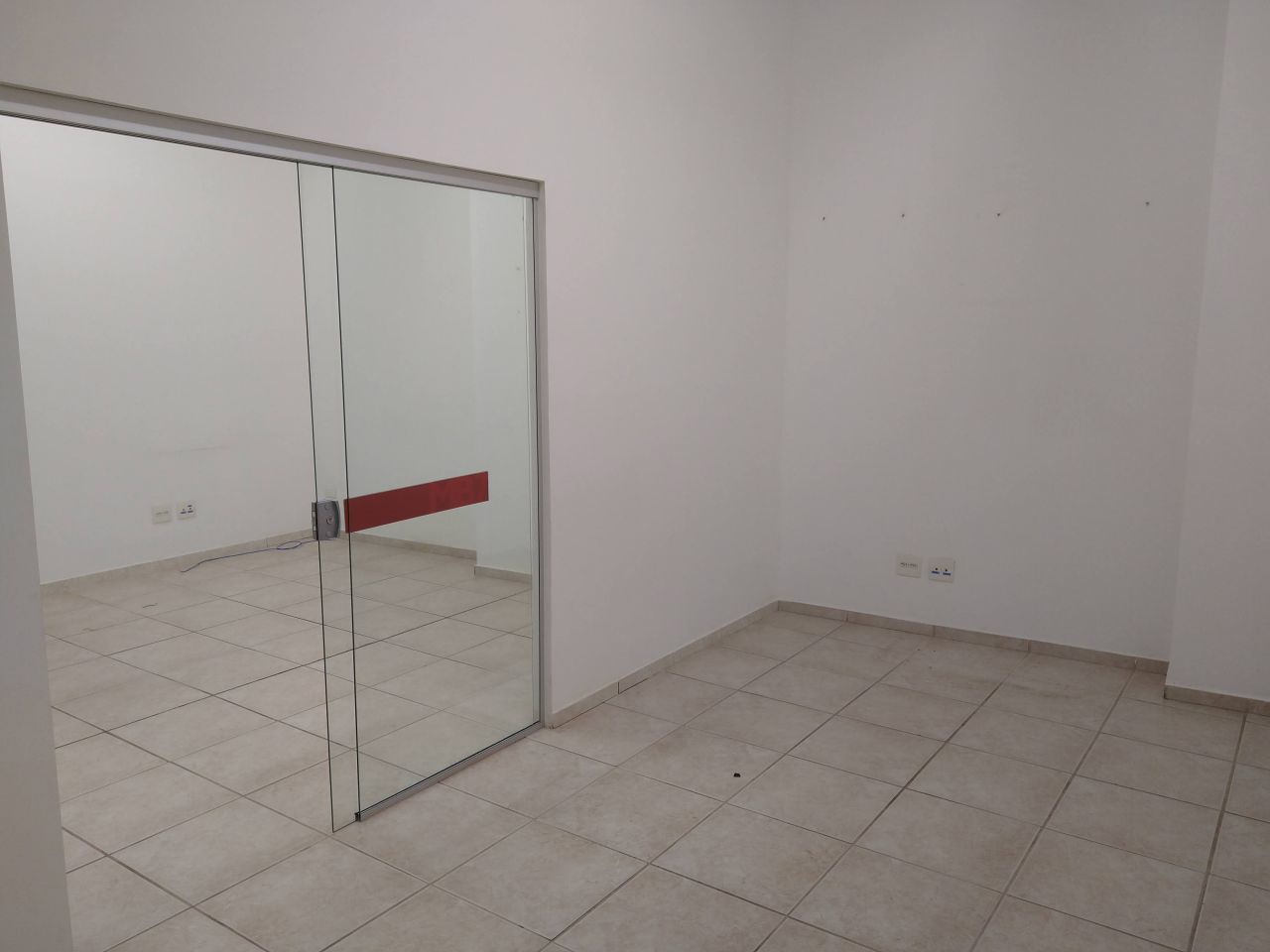 Sala Comercial para locação no bairro Zona 04 de Maringá - Foto 13