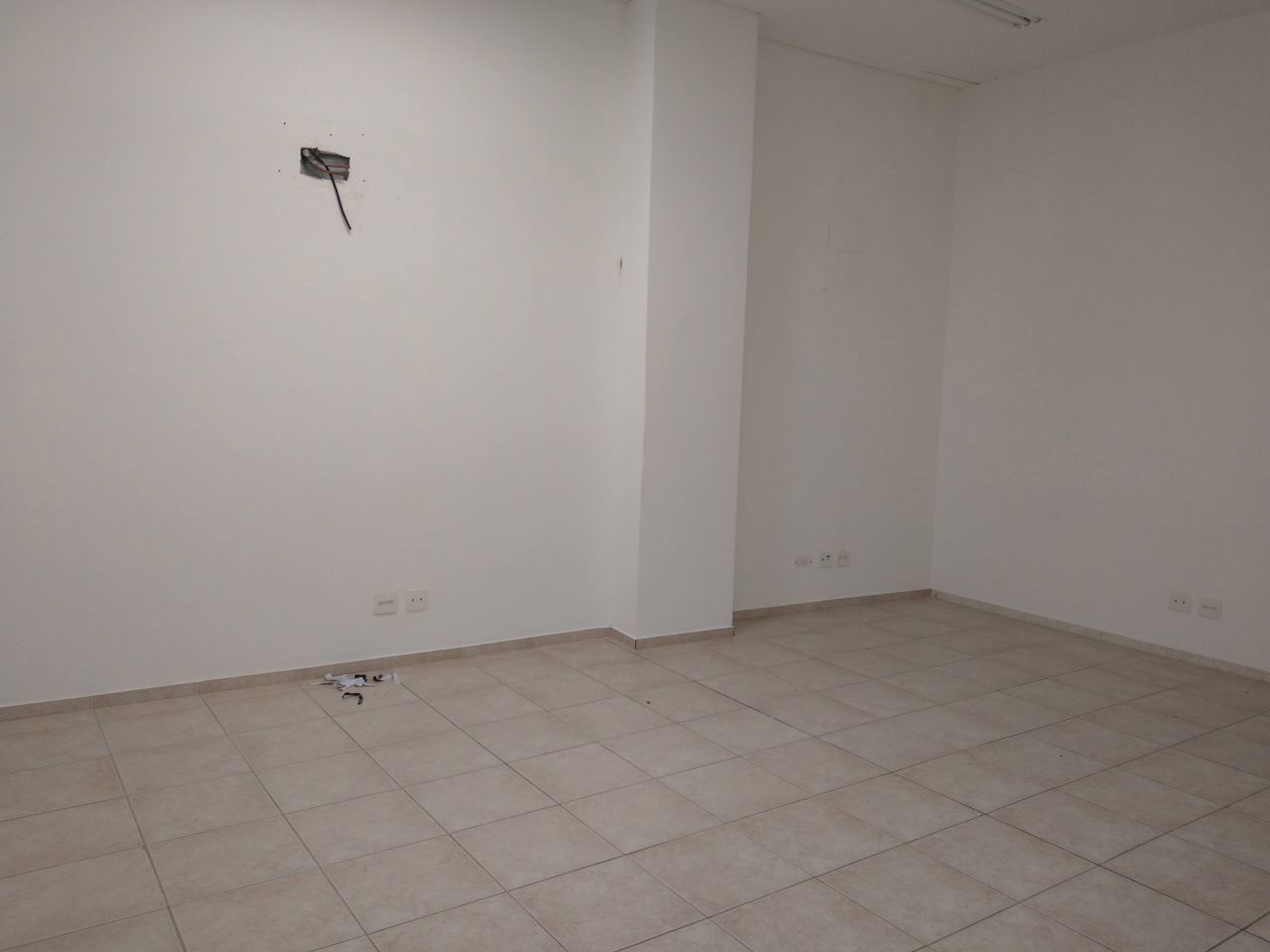 Sala Comercial para locação no bairro Zona 04 de Maringá - Foto 23