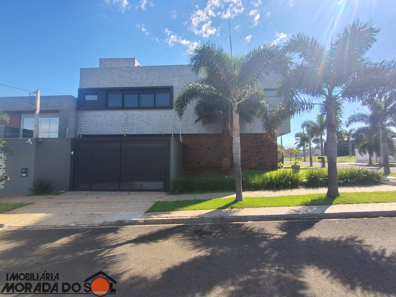 Casa Residencial para locacao no Jardim Munique em Maringá com 330m² por R$ 8.500,00