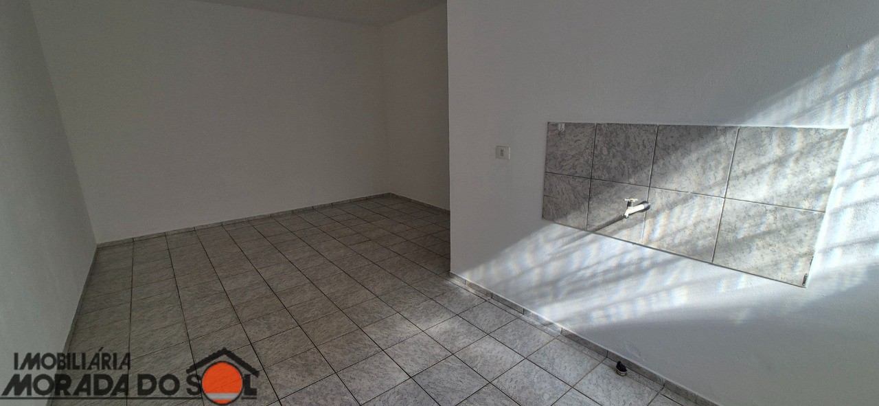 Kitinet para locação no bairro Zona 07 de Maringá - Foto 6