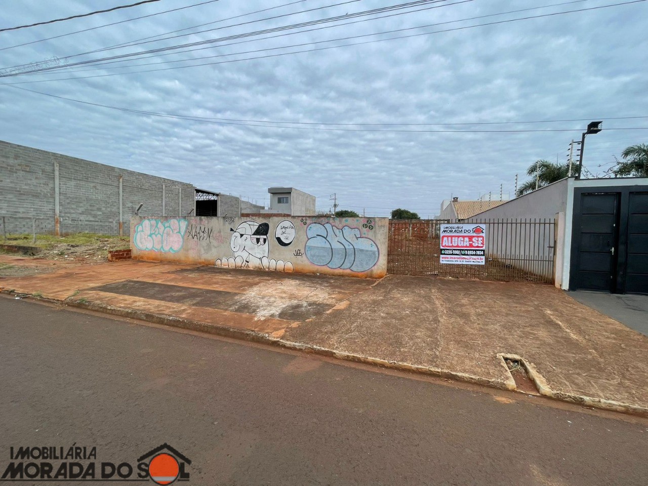 Terreno para locacao no Jardim Oriental em Maringá com 878,88m² por R$ 2.000,00