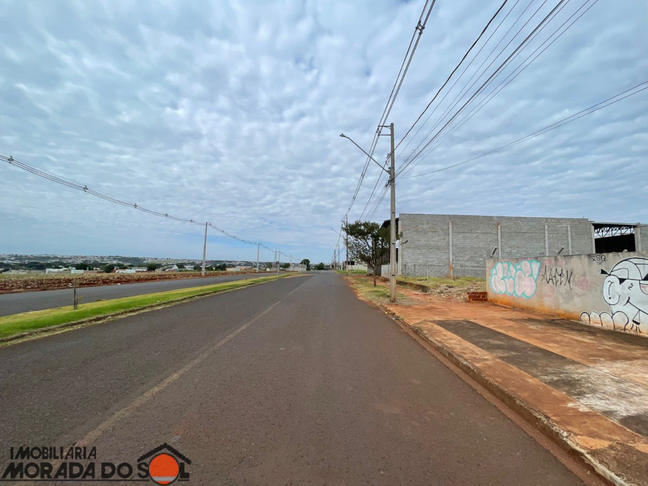 Terreno para locacao no Jardim Oriental em Maringá com 878,88m² por R$ 2.000,00