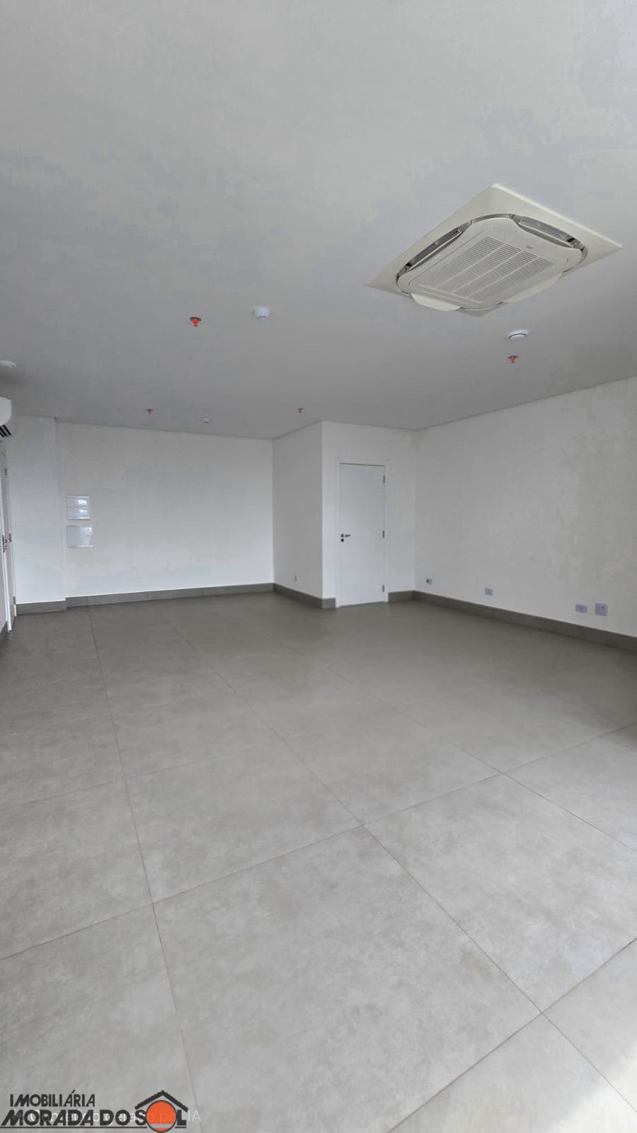 Sala Comercial para locacao no Jardim Alamar em Maringá com 49,92m² por R$ 4.700,00