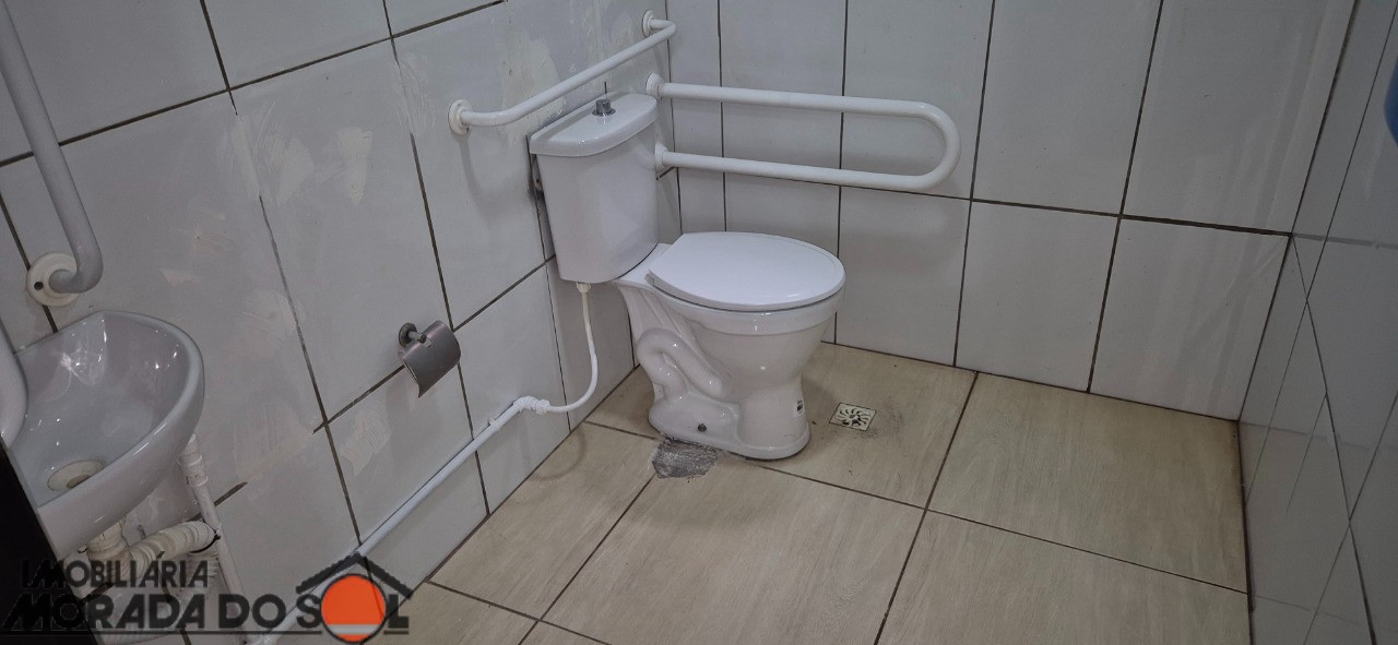 Galpão Comercial para locação no bairro Zona 02 de Maringá - Foto 8