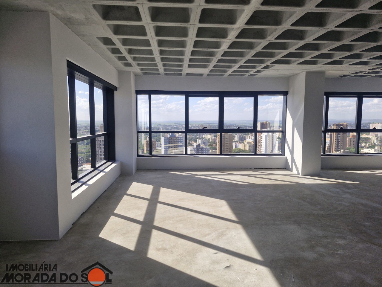 Sala/Conjunto Comercial para alugar em Zona Armazém, Maringá — Portal Chave Fácil