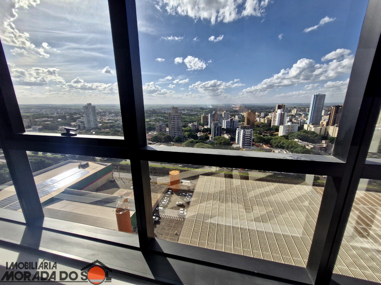 Sala Comercial para locação no bairro Zona Armazém de Maringá - Foto 8