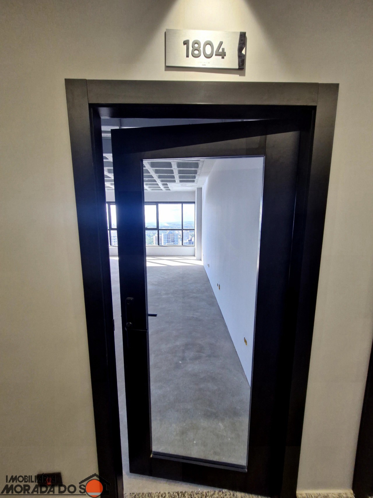 Sala Comercial para locacao no Zona Armazém em Maringá com 50,77m² por R$ 4.600,00