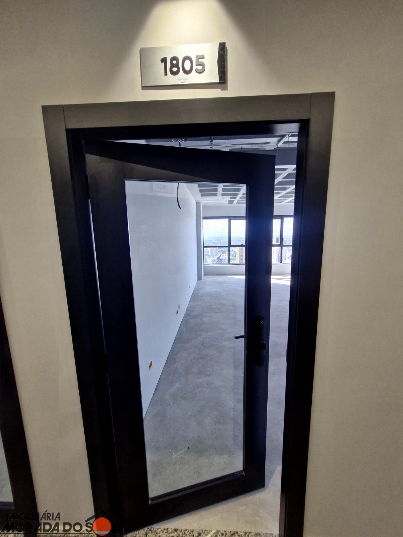 Sala Comercial para locacao no Zona Armazém em Maringá com 48,57m² por R$ 4.400,00
