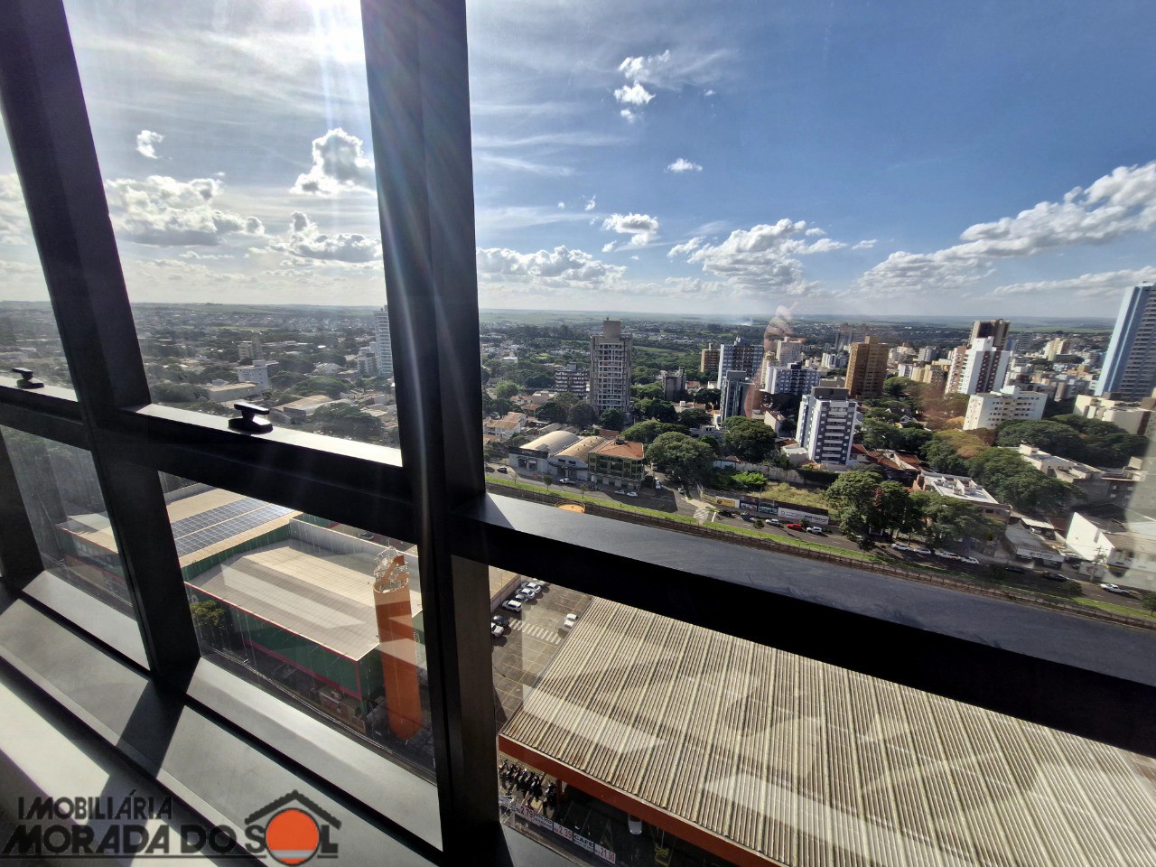 Sala Comercial para locação no bairro Zona Armazém de Maringá - Foto 7