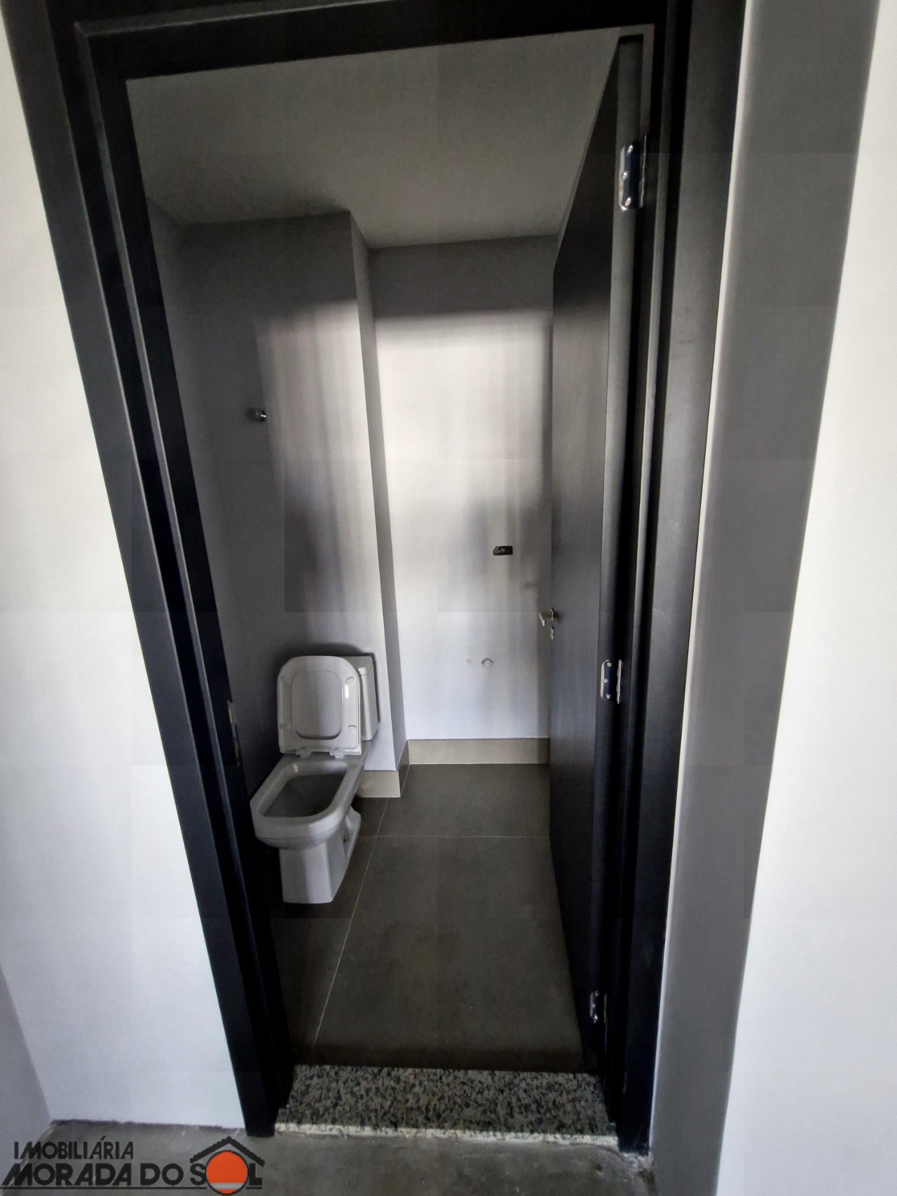 Sala Comercial para locação no bairro Zona Armazém de Maringá - Foto 8