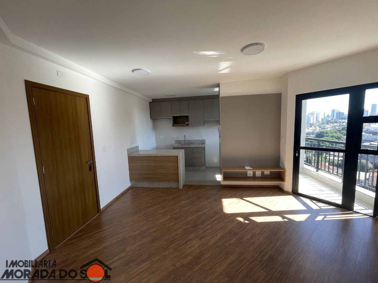 Apartamento para locacao no Vila Emília em Maringá com 0m² por R$ 2.500,00