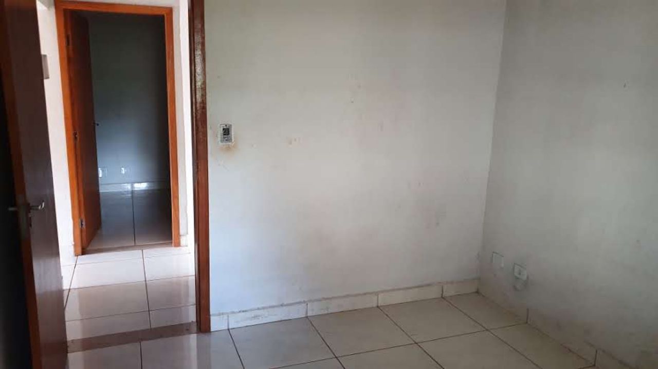 Galpão Comercial para venda no bairro Parque Industrial de Maringá - Foto 9