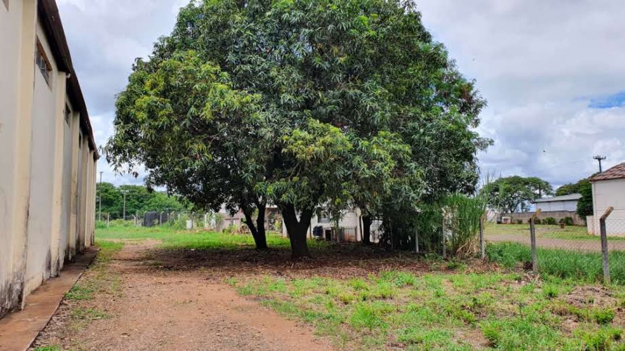 Galpão Comercial para venda no bairro Parque Industrial de Maringá - Foto 22