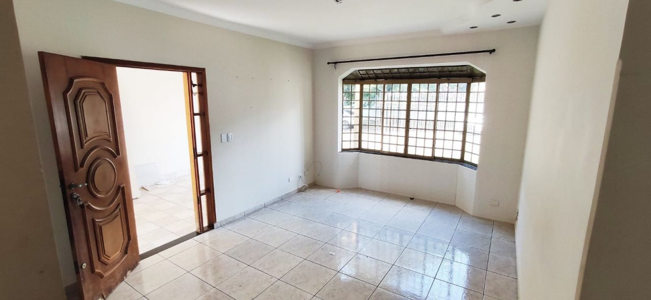 Casa Residencial para venda no bairro Conjunto Habitacional Requião de Maringá - Foto 5