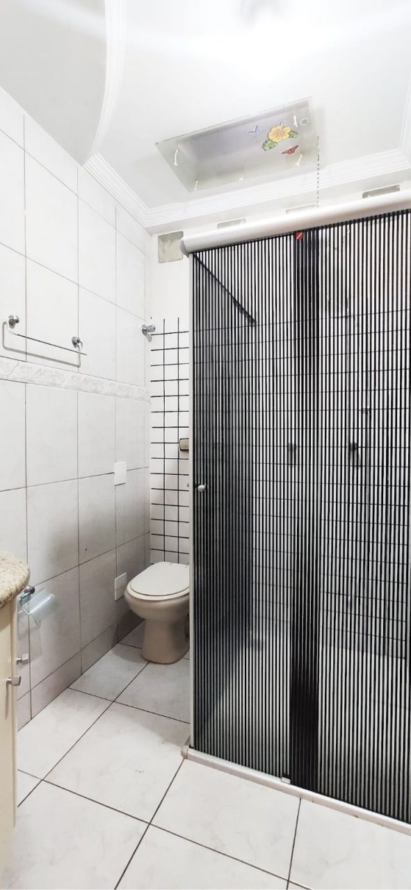 Casa Residencial para venda no bairro Conjunto Habitacional Requião de Maringá - Foto 13